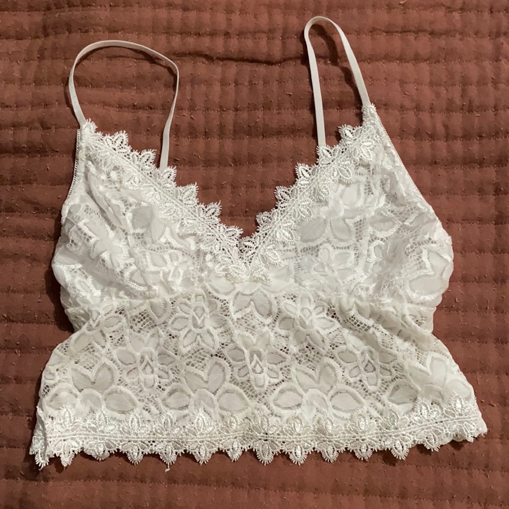 White lace crop top